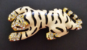 Vintage WHITE TIGER UNSIGNED Gold Tone CRYSTAL ENCRUSTED 3 inch Pin Brooch